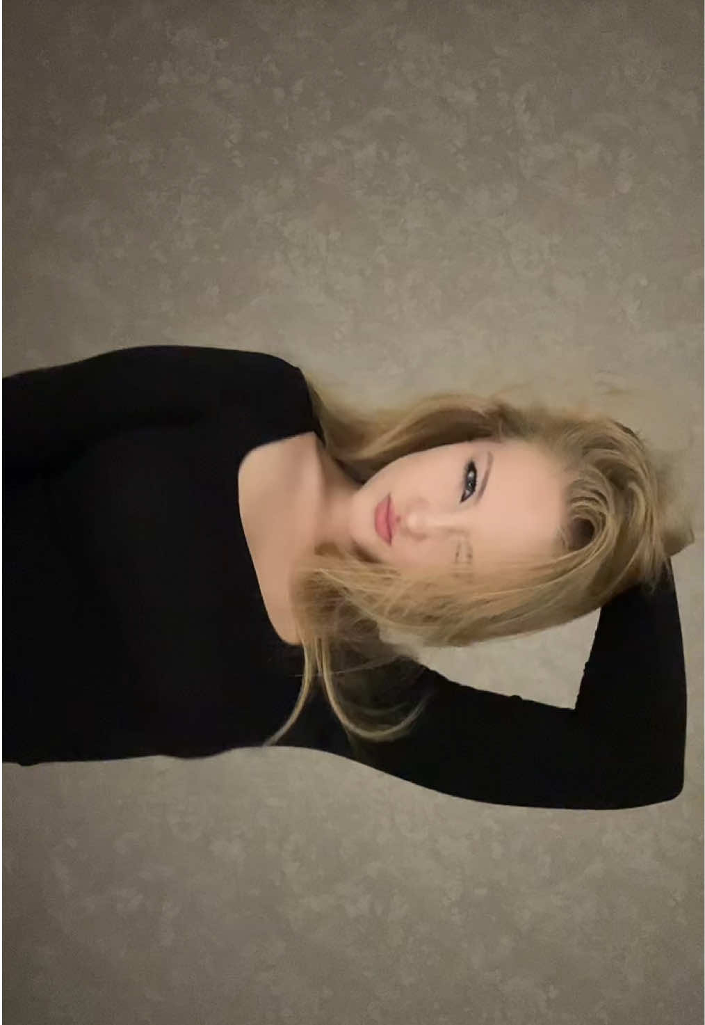 @yblonde