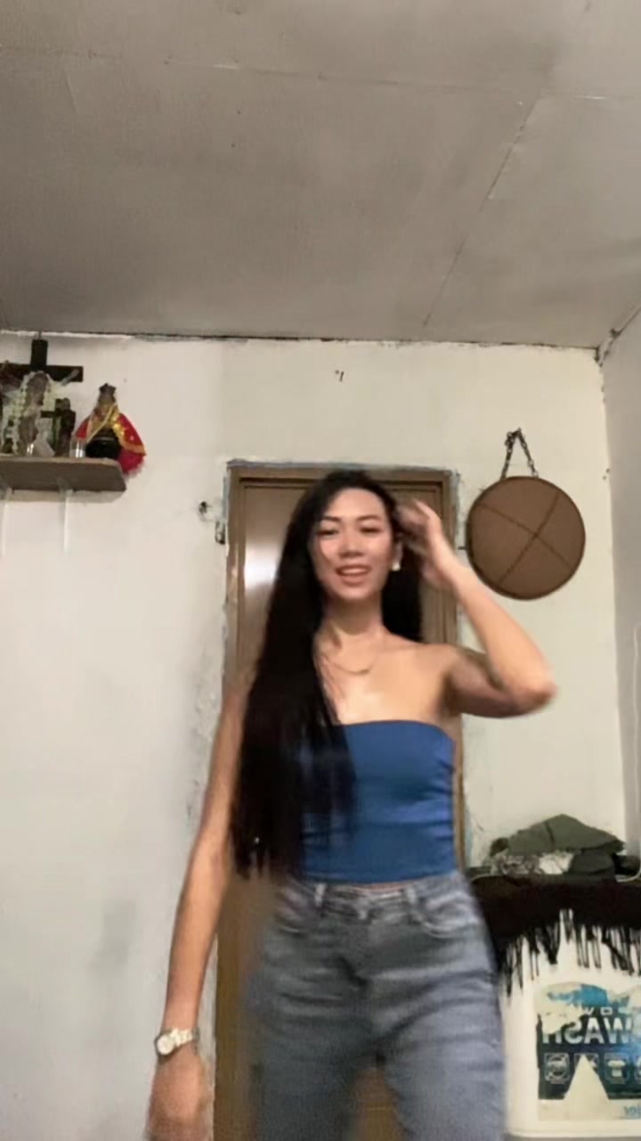 @zhyra.ice on IG