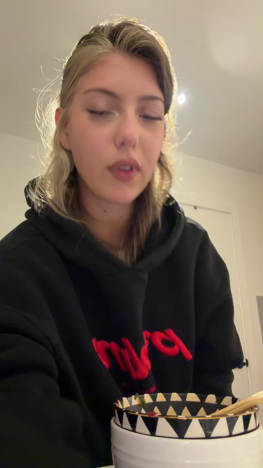 @nesveeee