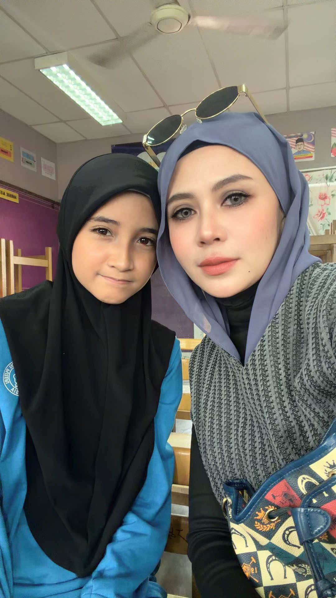 @Ms Izza Zubir