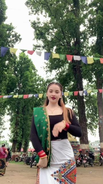 @Anita Gurung🧿