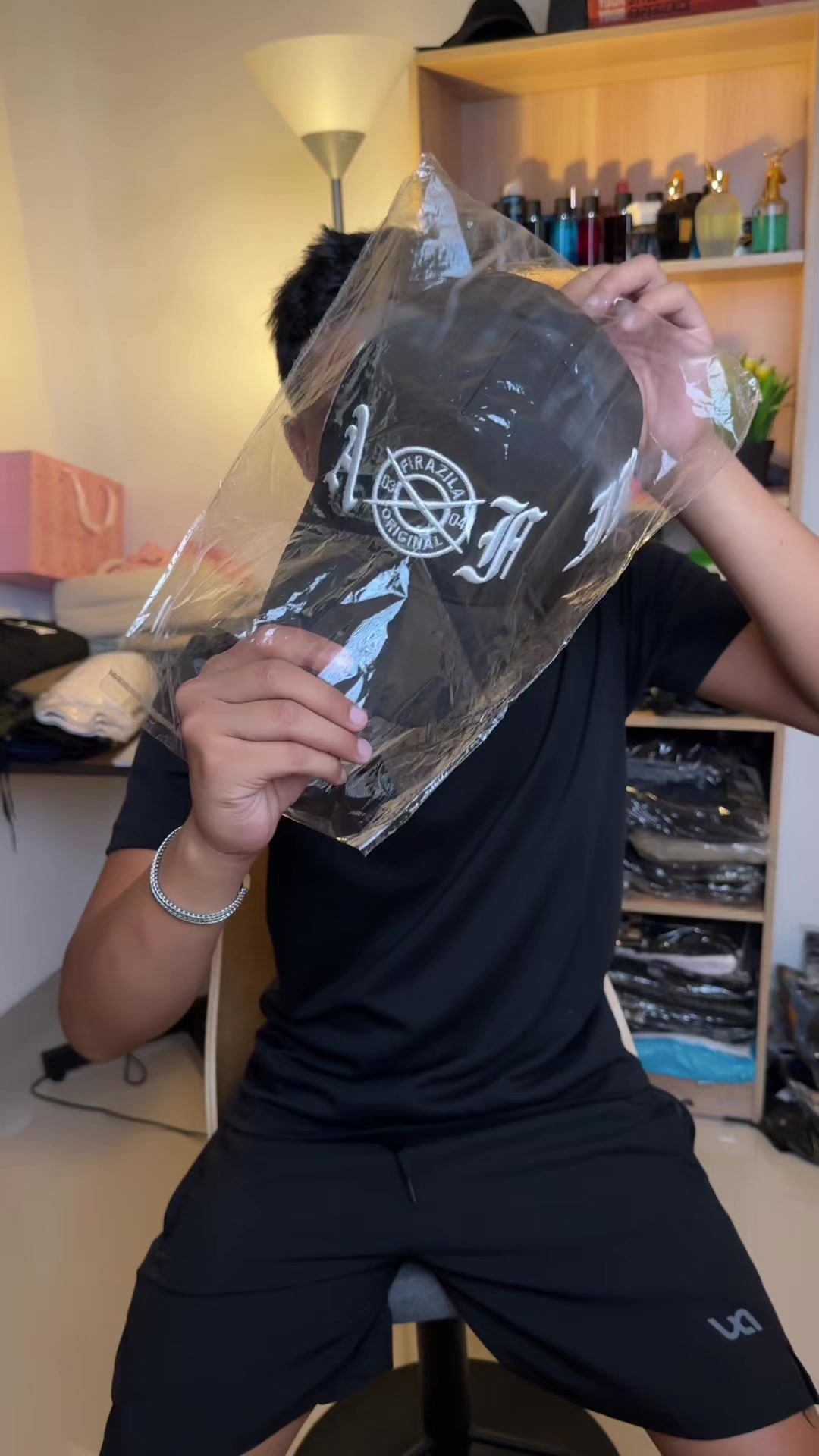 @๐ผ๐๐๐จ๐๐ค๐ฅ_