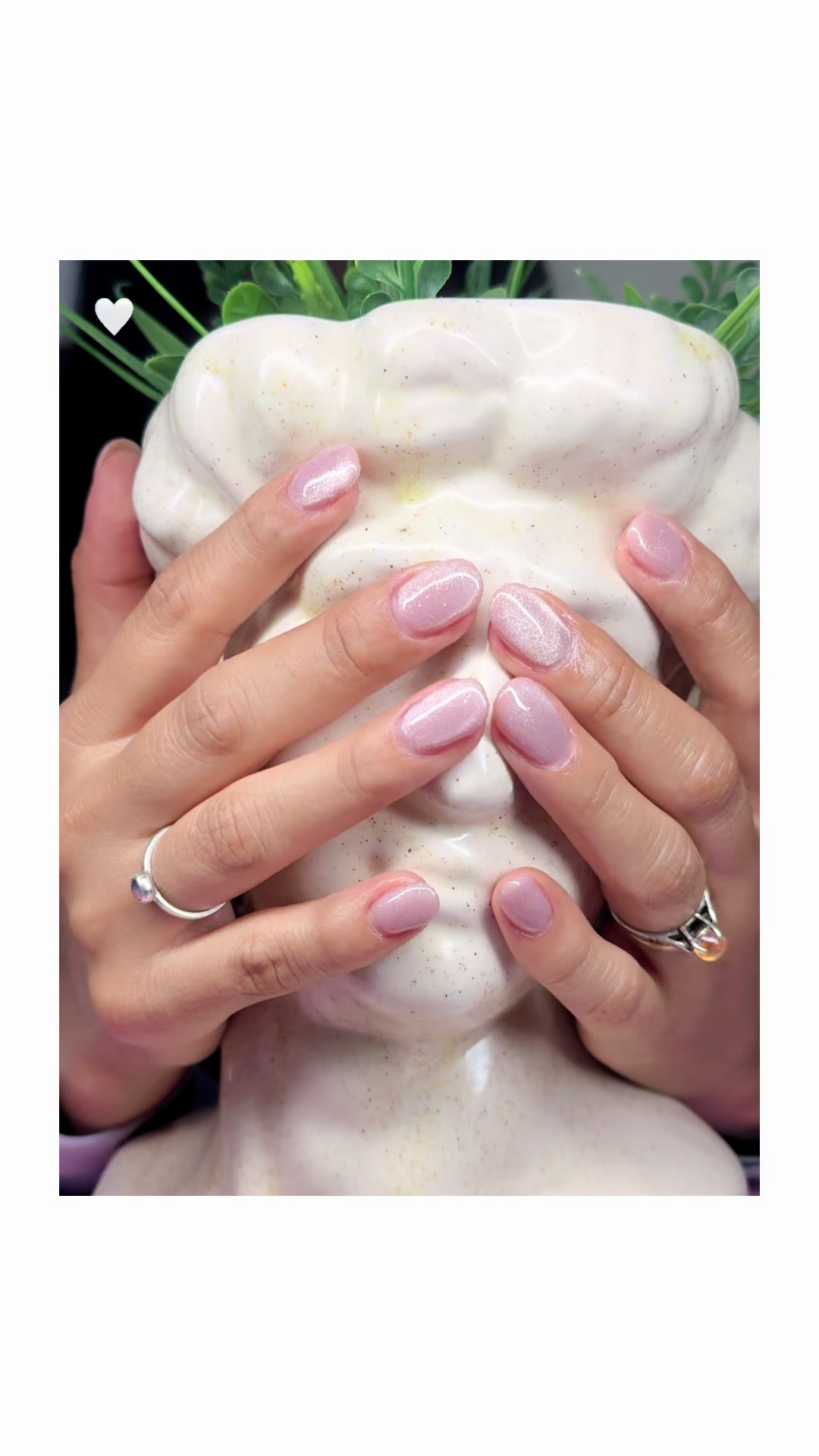 @Grey’s nails room