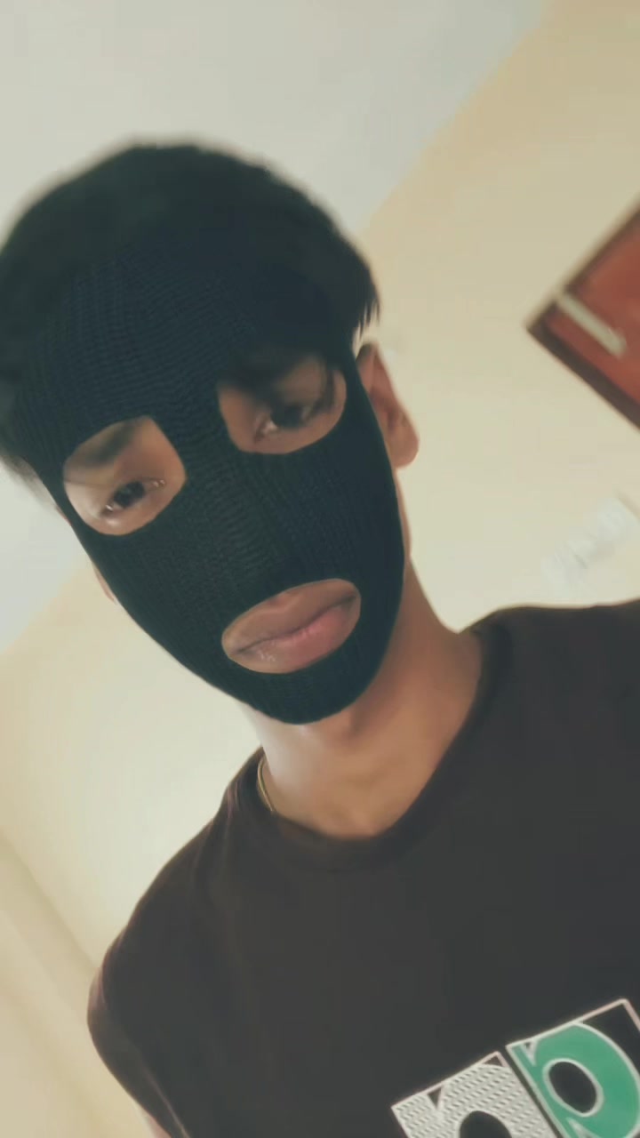 @_R O N E 🚩