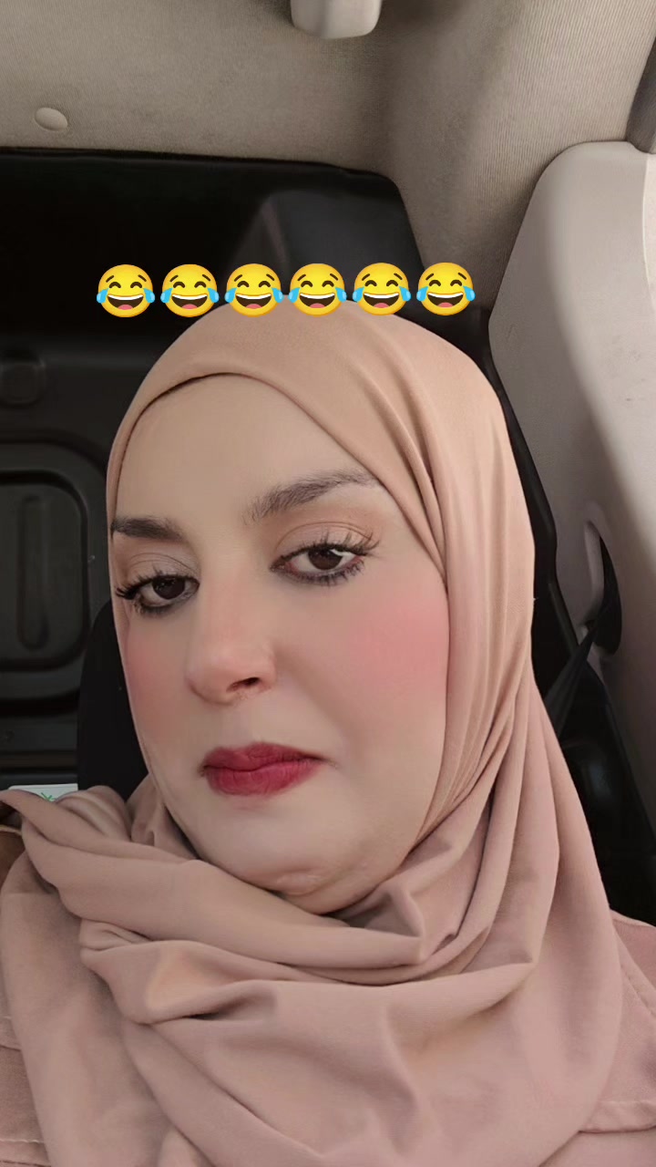 @مروة (وزيرة السعادة)🇩🇿