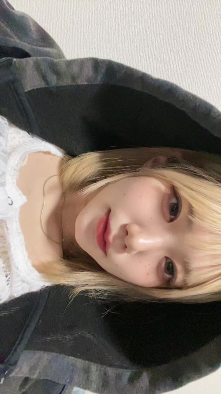 @へそピ開けたいでも痛そう