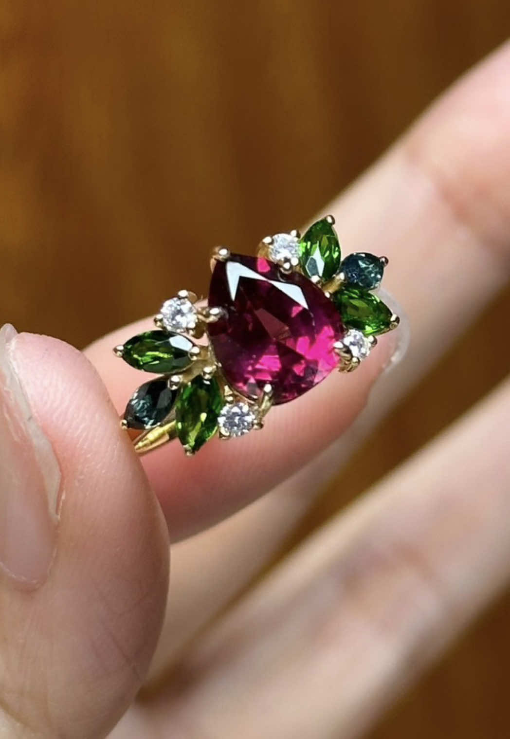 @Starry Sparkles Luxury Crystal
