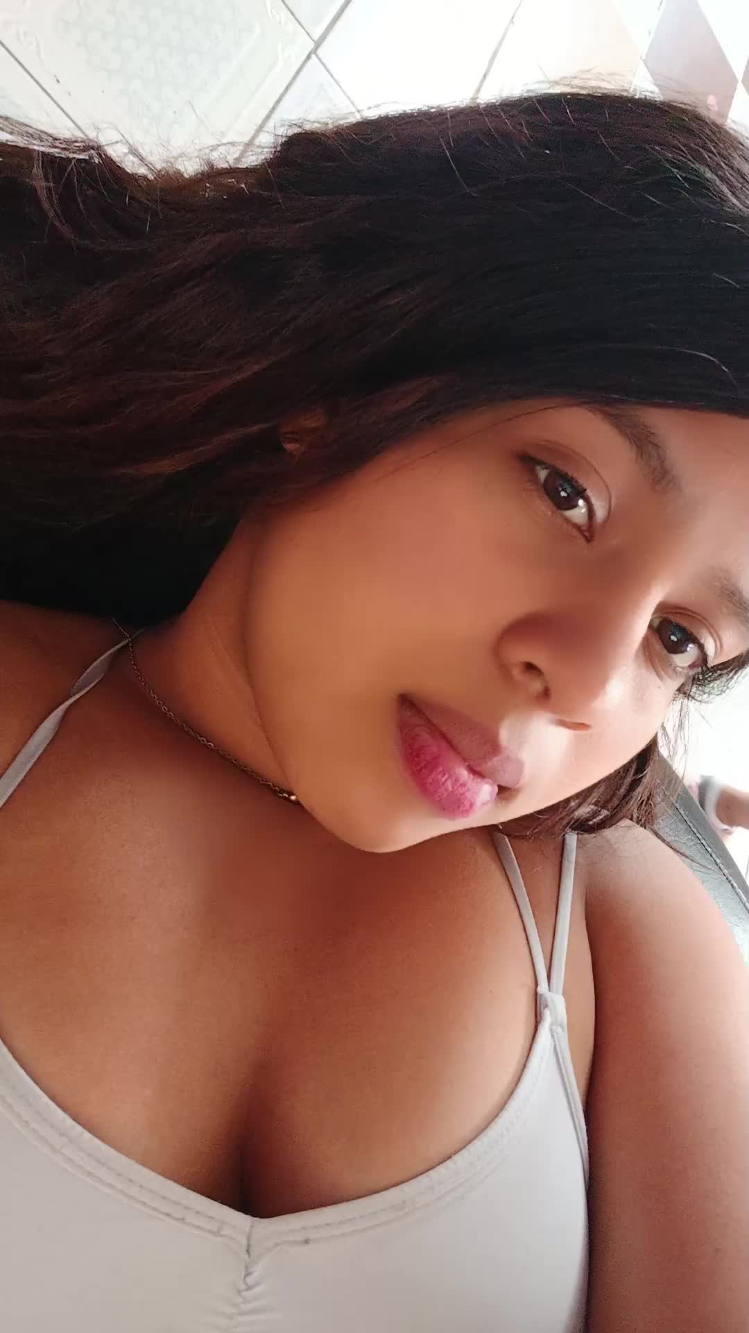 @...