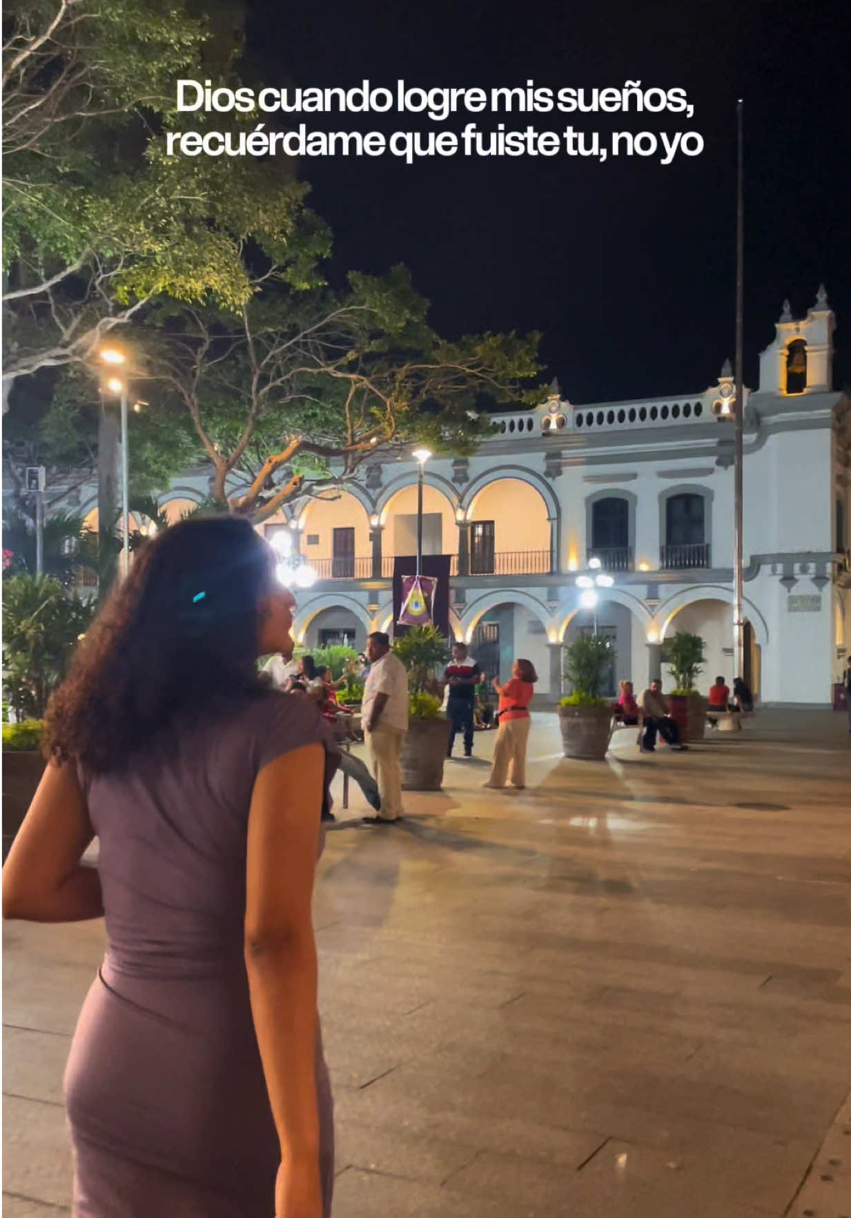 @🌼Mitzi L&oacute;pez🌼