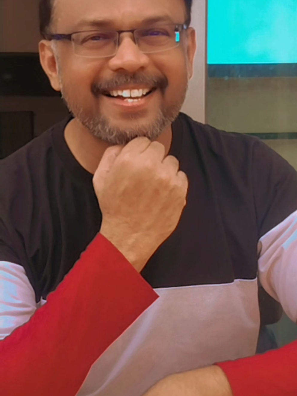 @𝓢𝓪𝓵𝓶𝓪𝓷 𝓕𝓪𝓻𝓲𝓼