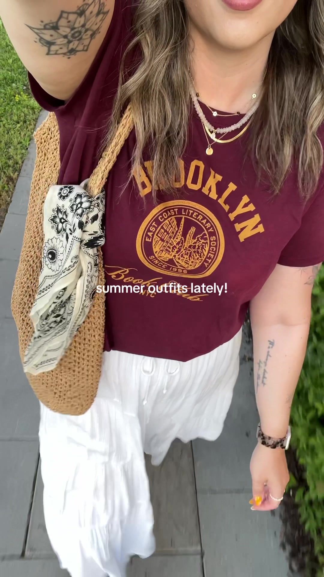 @Nayla | Everyday Midsize Style