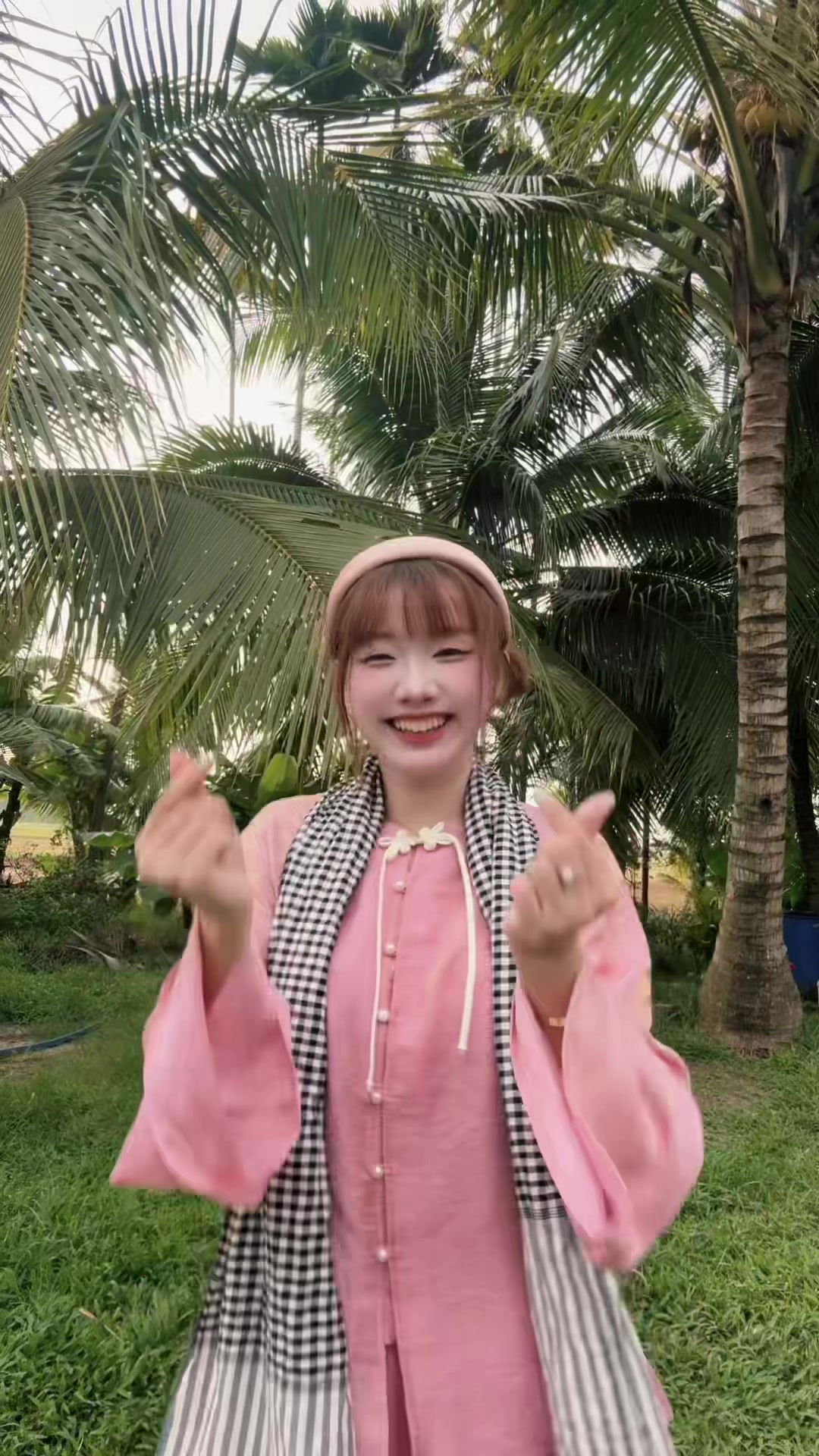 @𝓗𝓪̀ 𝓥𝓲 🌷