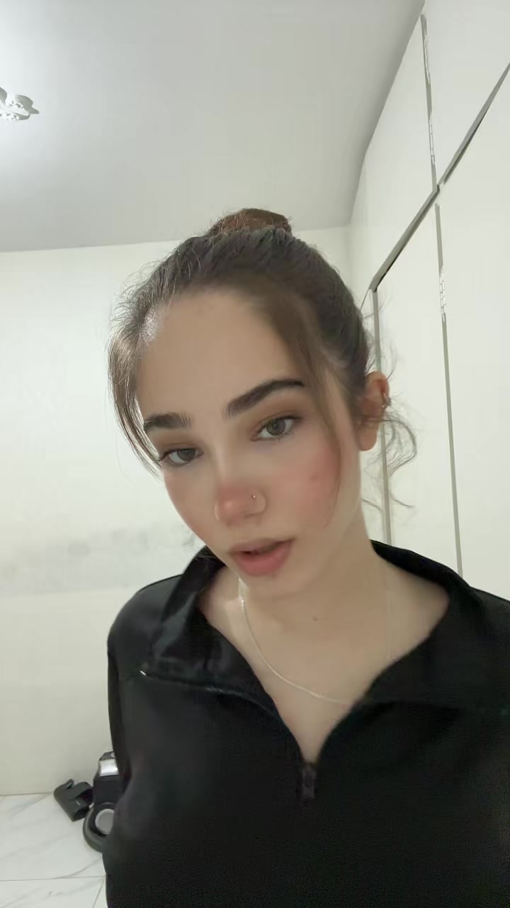 @Baarrain