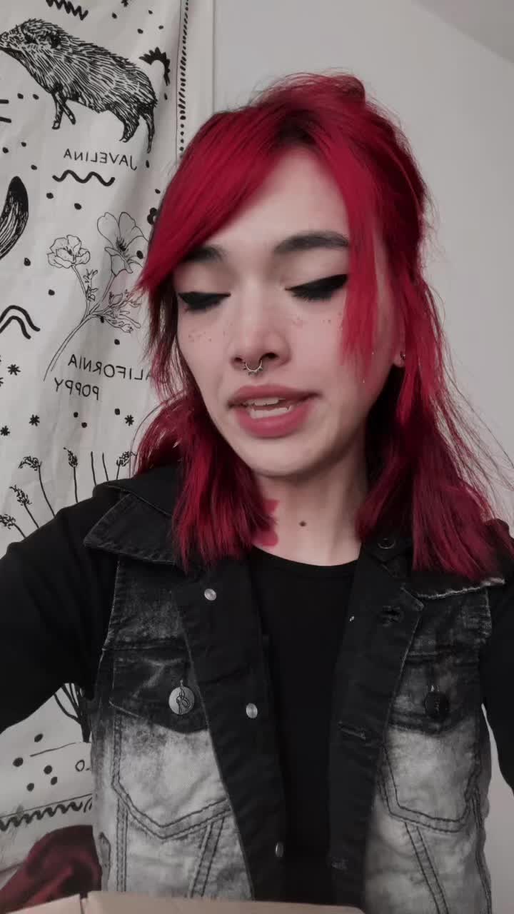 @Bee