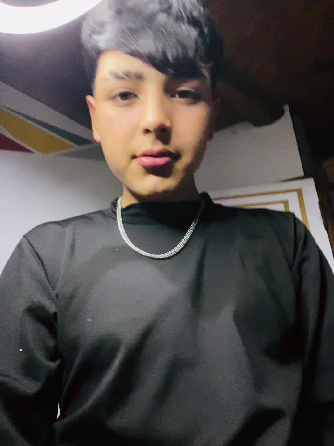 @Demian calderón 😇