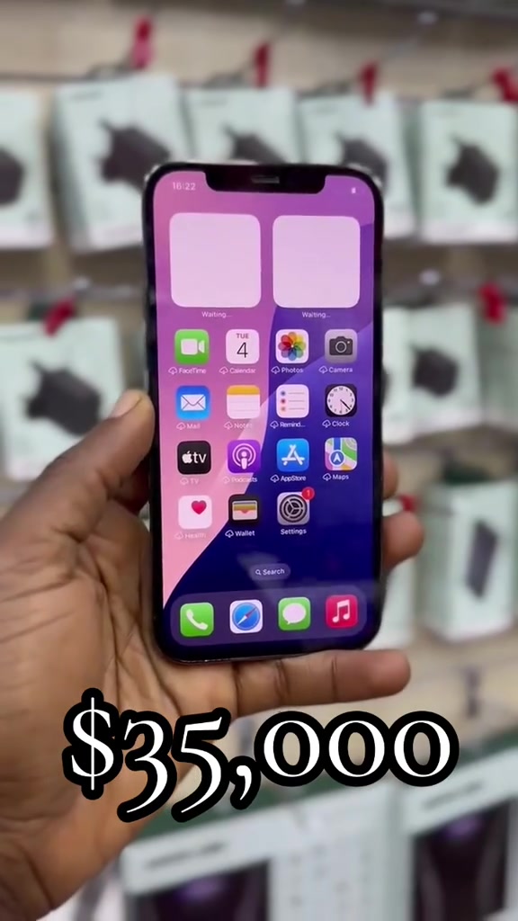 @iphone Center Jamaica