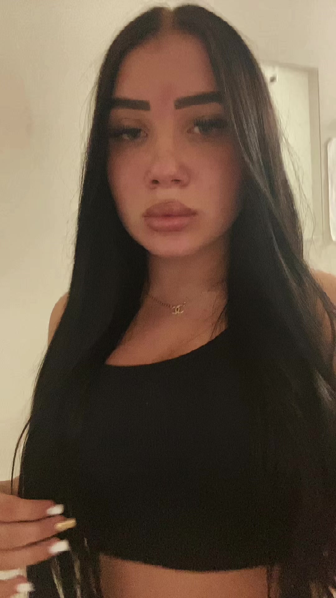 @anya