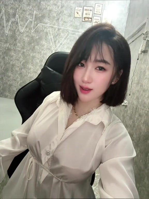 @🖤