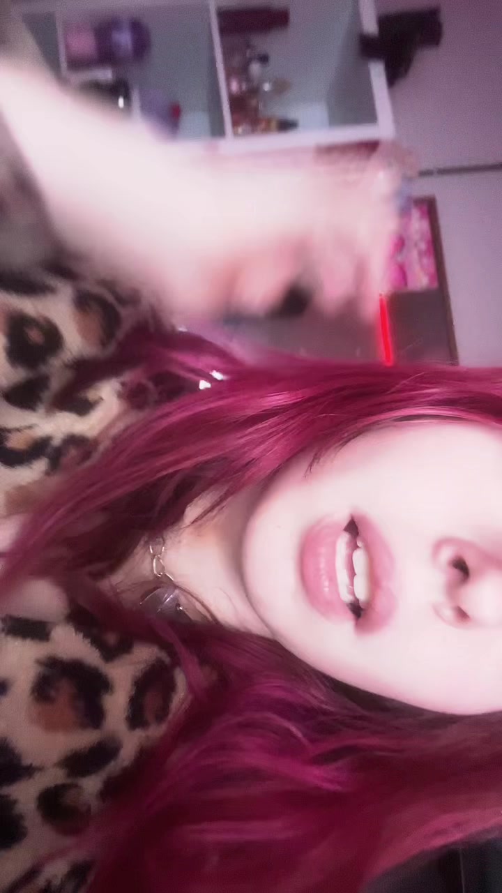 @sillydillysien🍓🪱