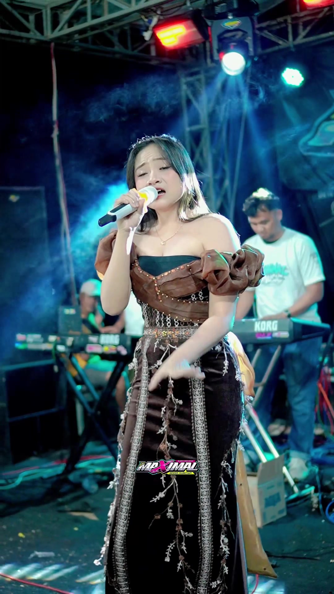 @Agnes amora