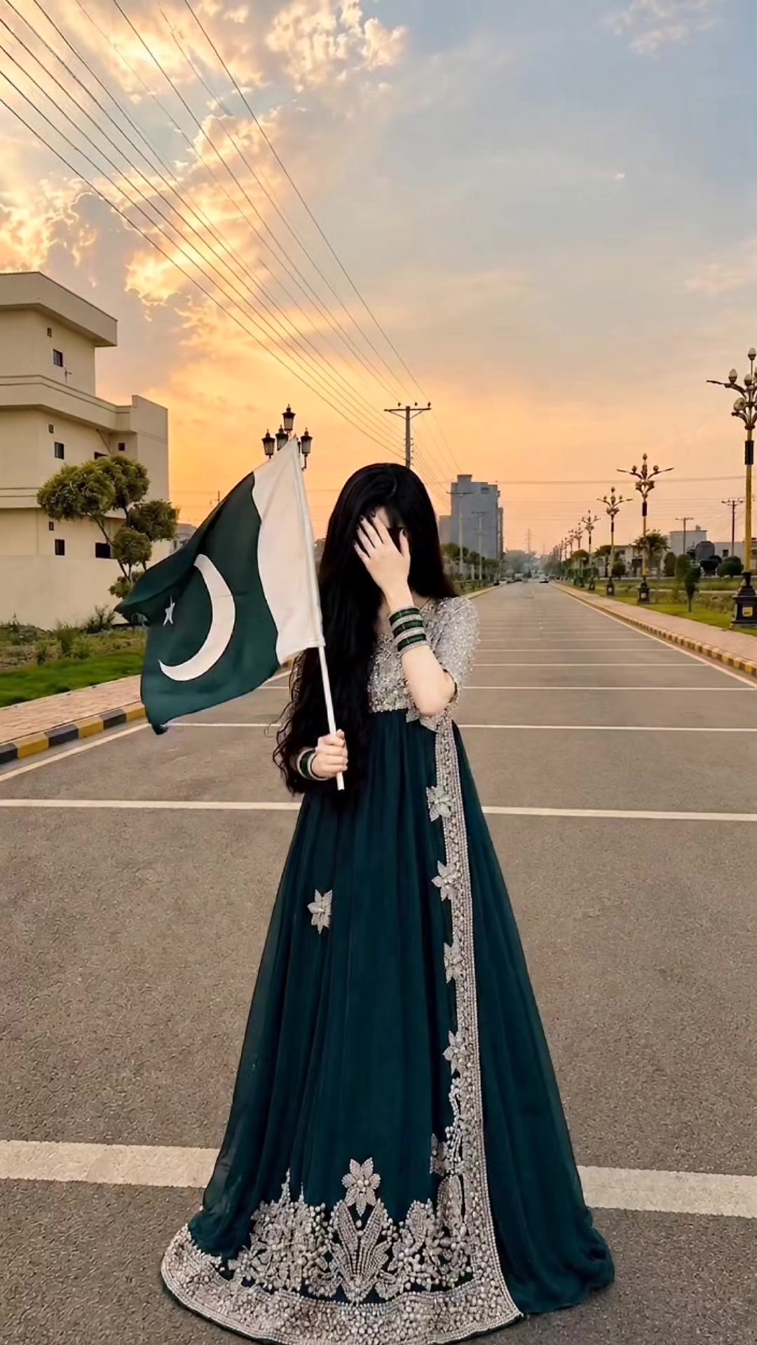 @Bin_E_Hawa54 A🫵
