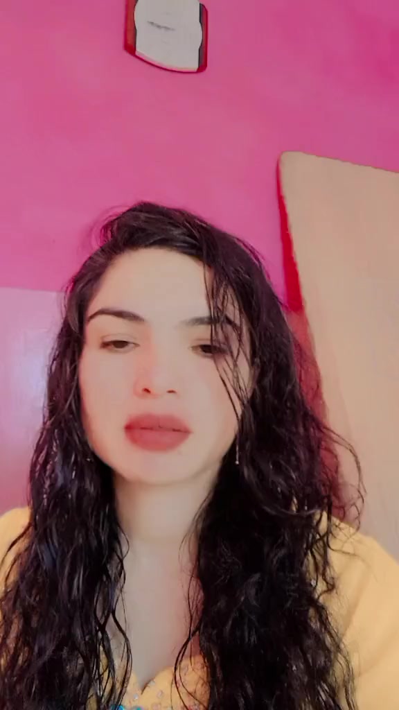 @KARACHI GIRL 🤭