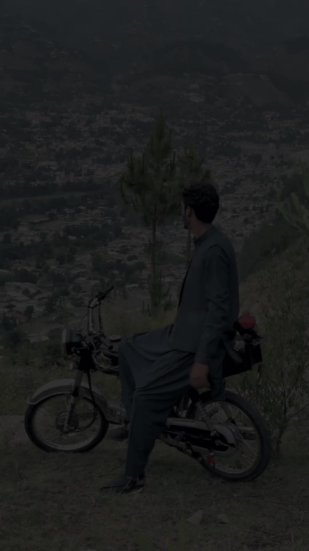 @مانی  قریشی 🌸