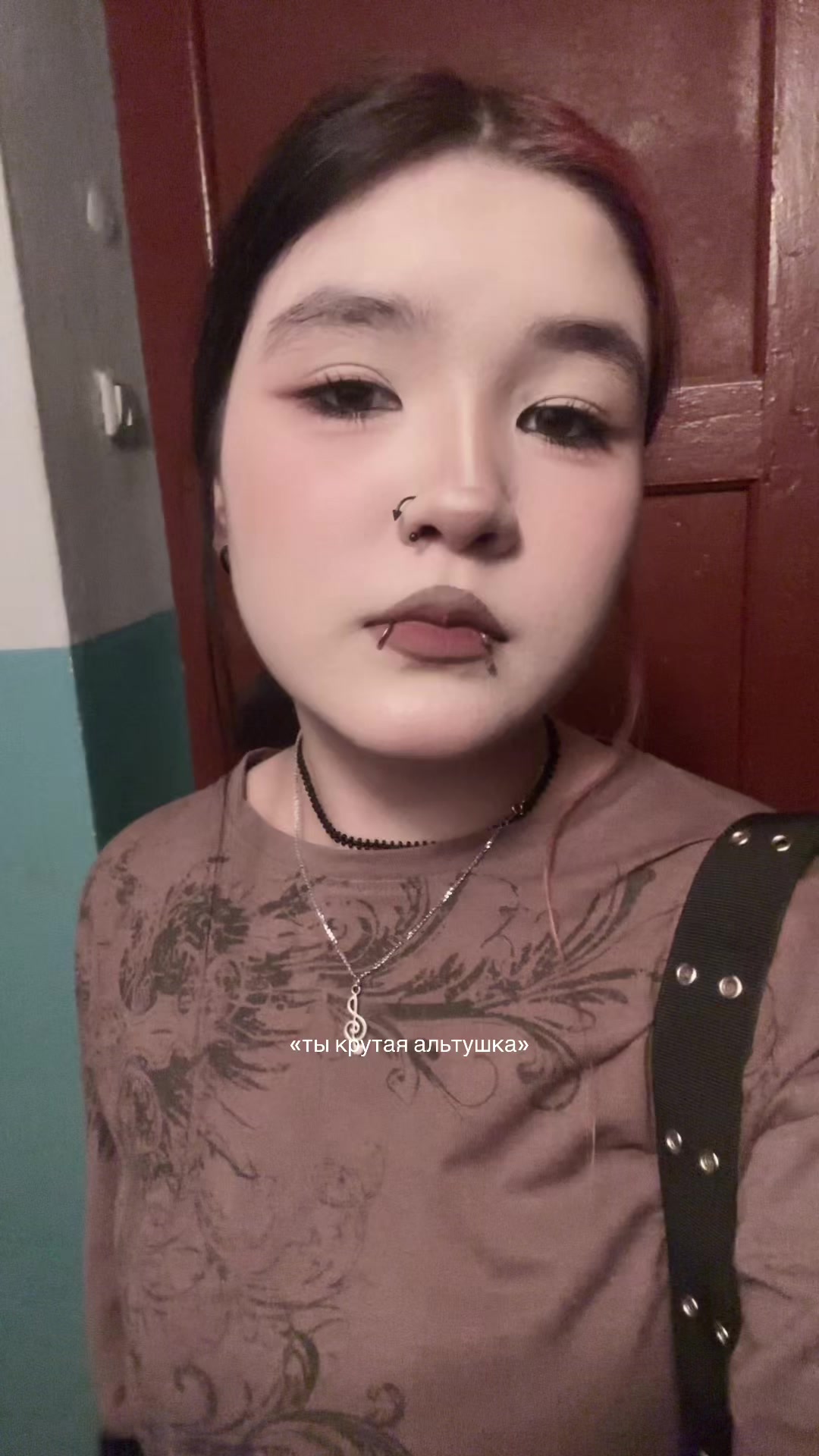 @⃟