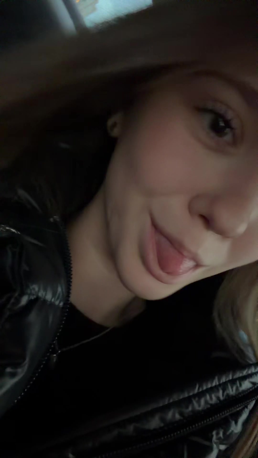 @𝑳