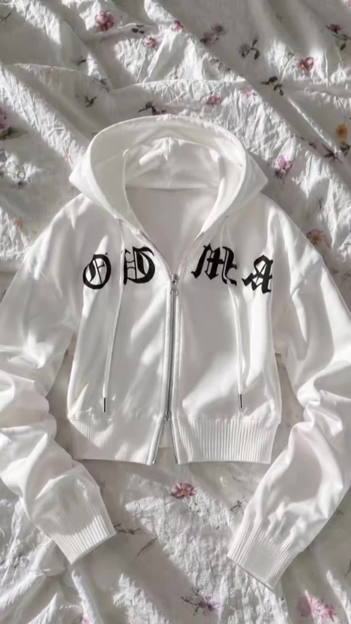 @Outfitbylyndaᡣ𐭩˚