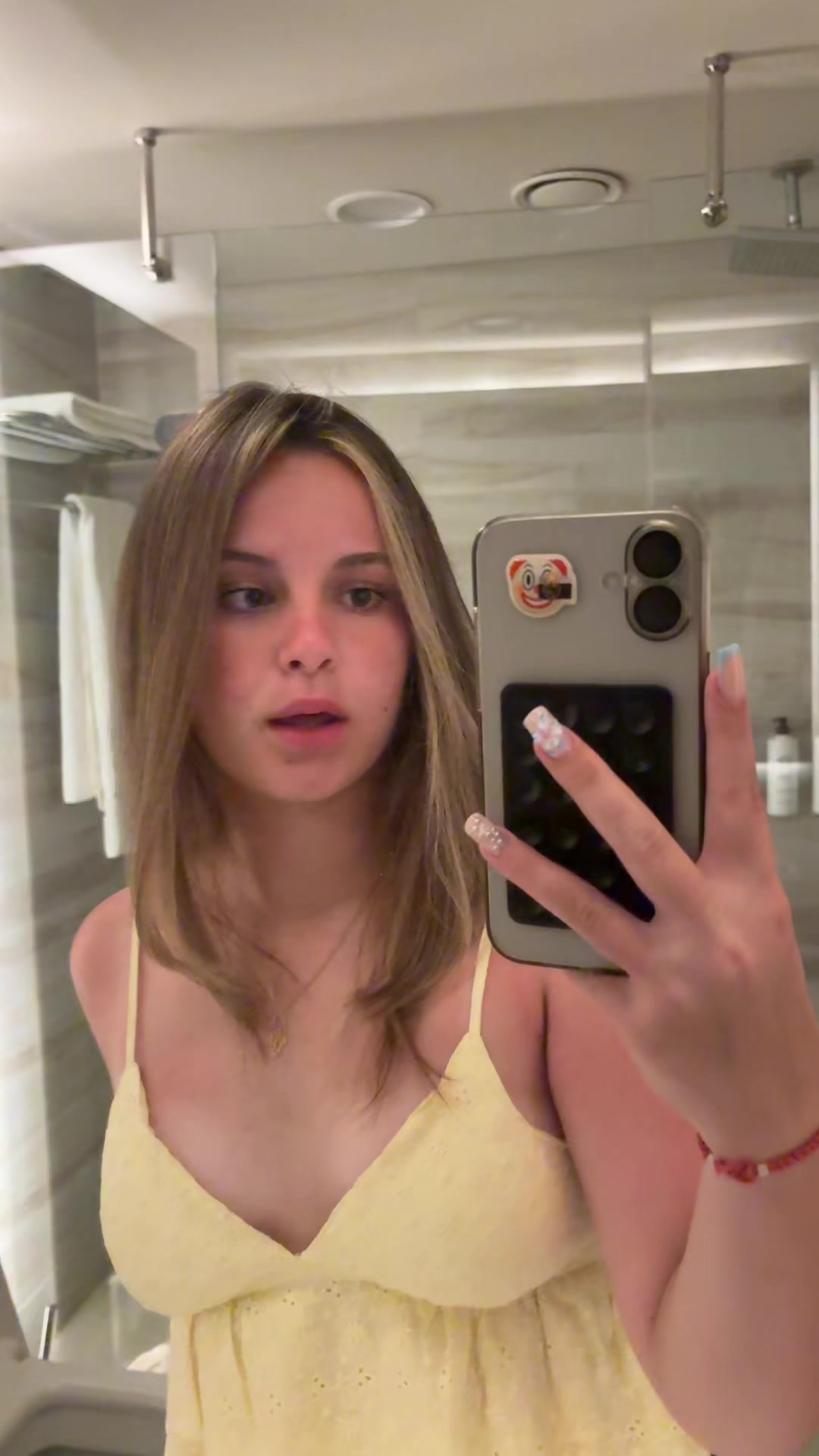 @sadneyya