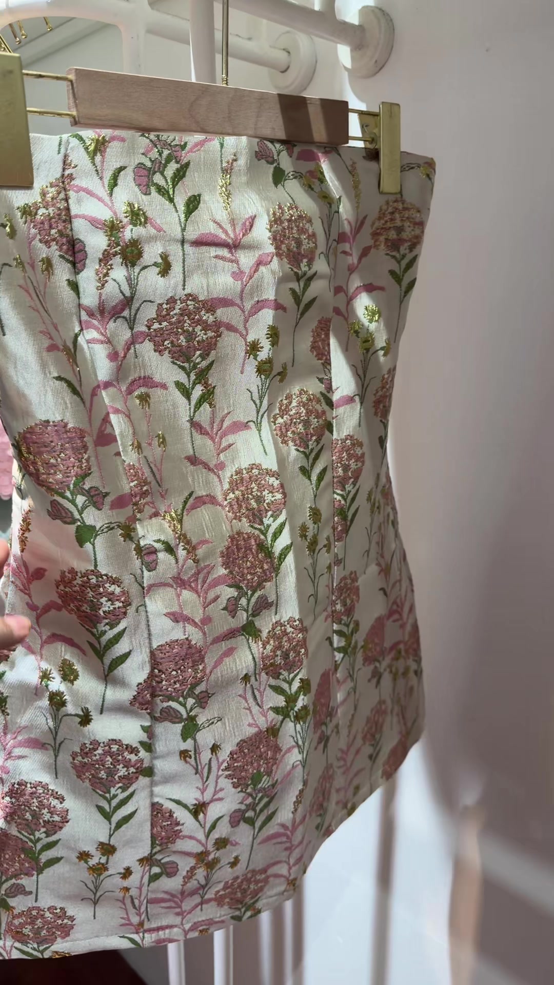 @jiwonclothes