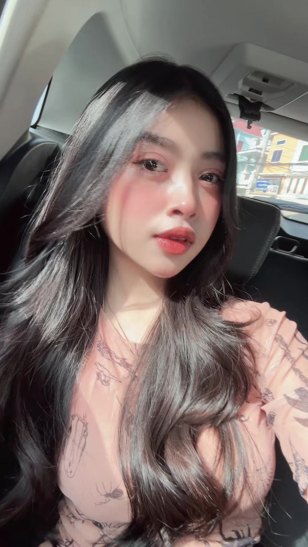 @So mnea—សុមនា