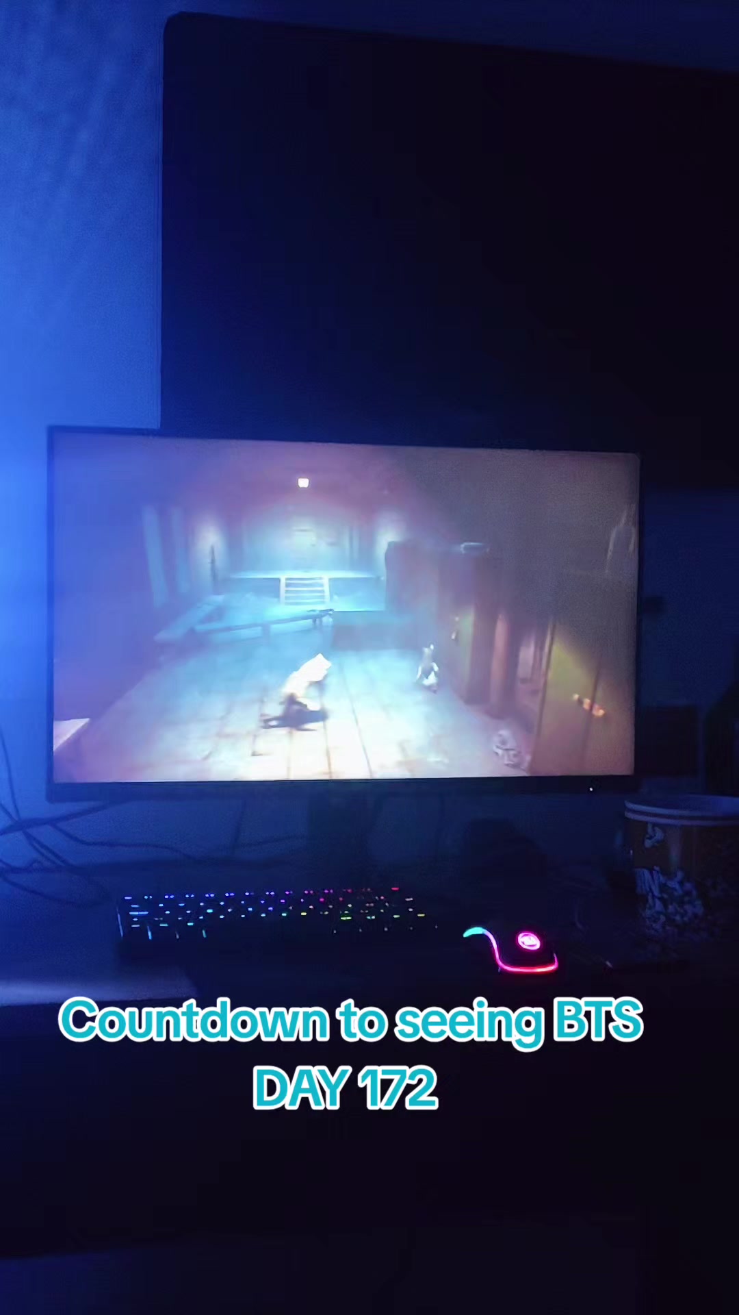 @yuniii.cos