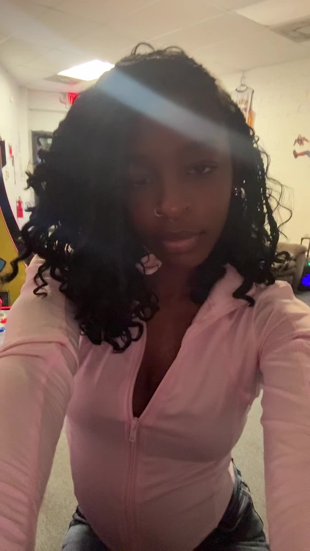 @parismarais