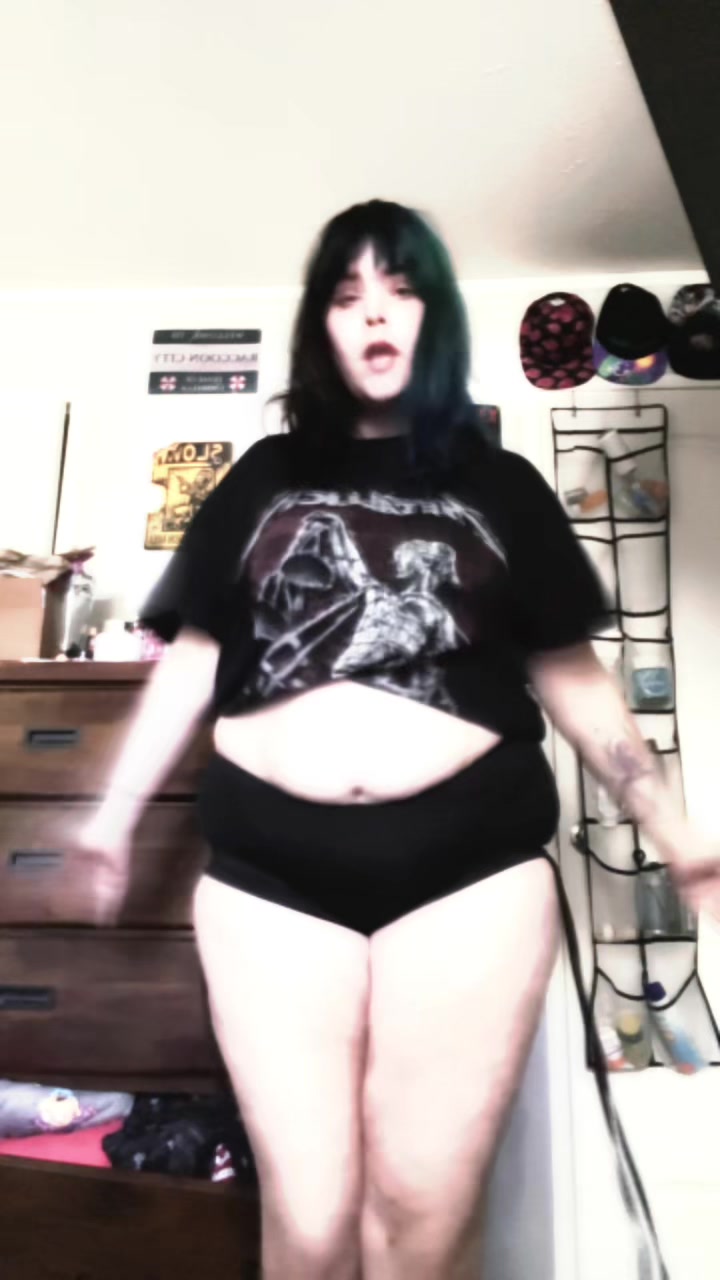 @WeepingRecluse🕷️