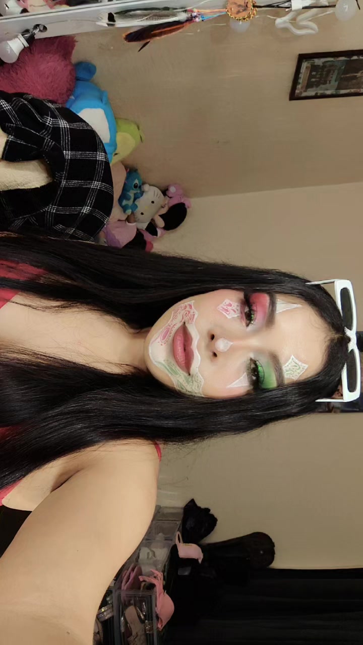 @Jey🍒🧬