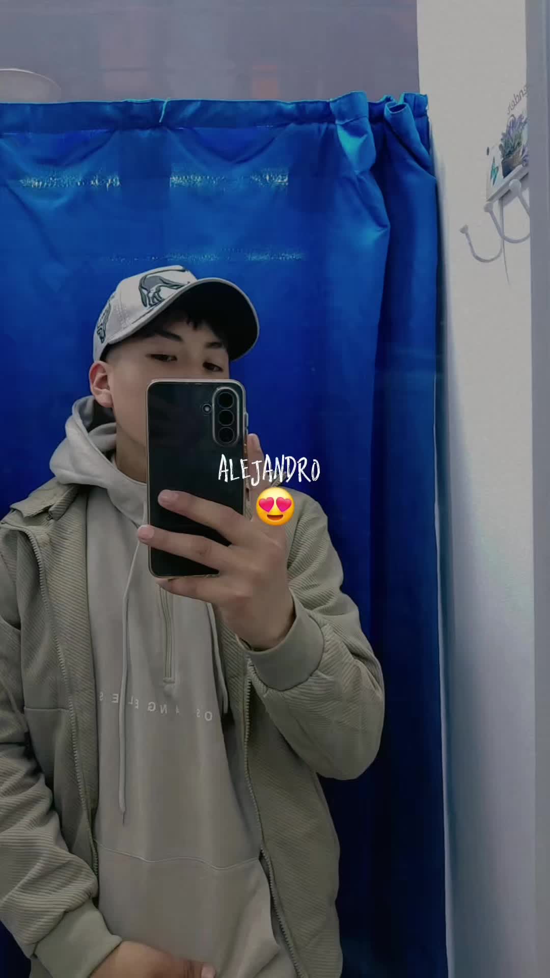 @頹┊×͜× 𝚈𝚊𝚗𝚐 ☯︎