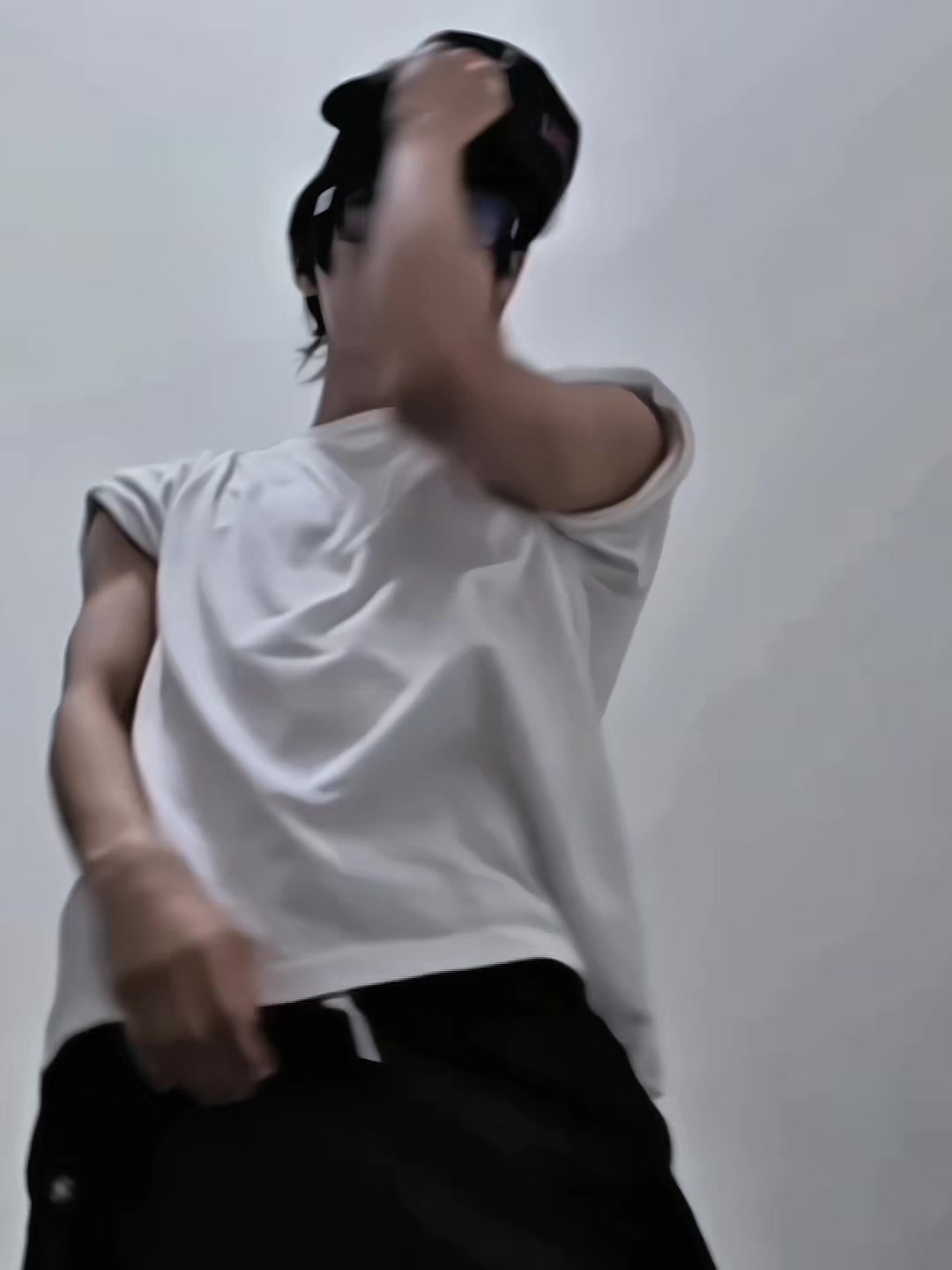@️