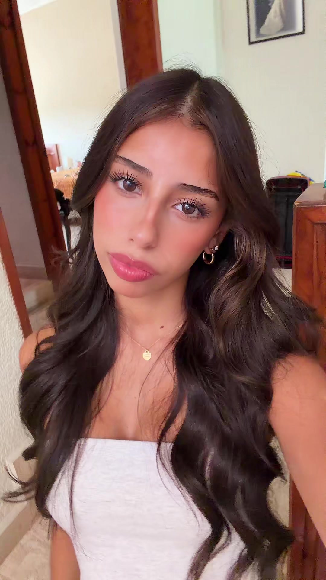 @bella