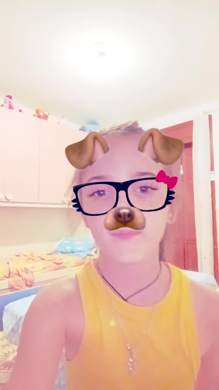 @gennyanna
