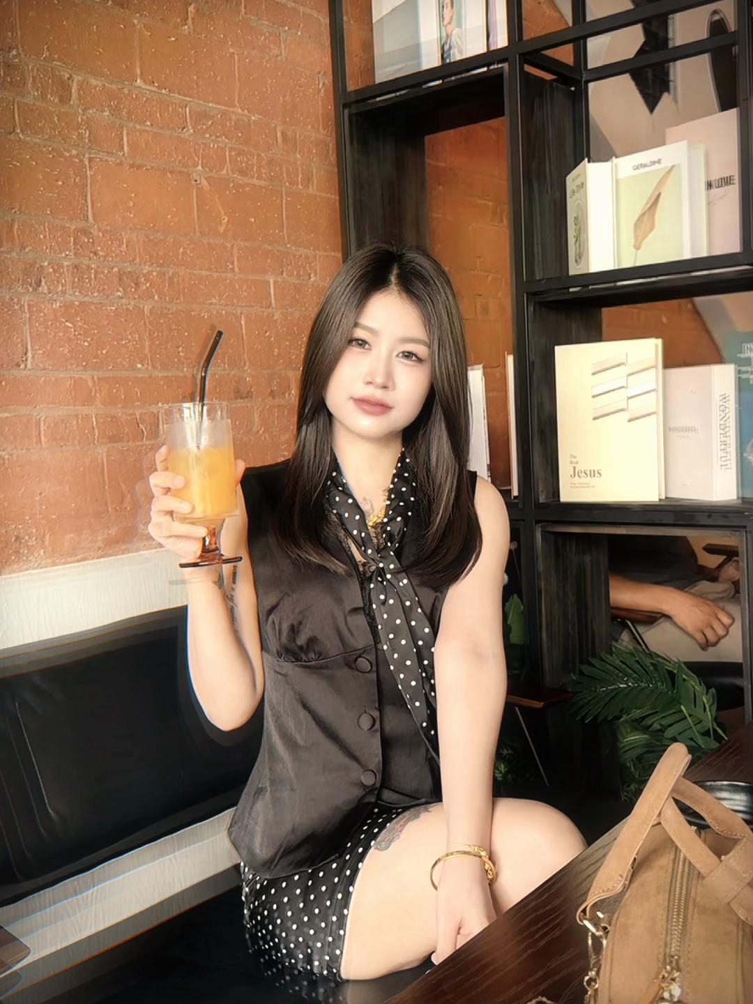 @🇲🇲 KYI LAE LAE KHAING  🇨🇳