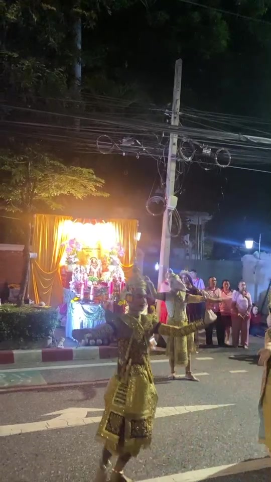 @นุ้บนิ้บ อยากเป็นเกย์ ⏾⋆.˚