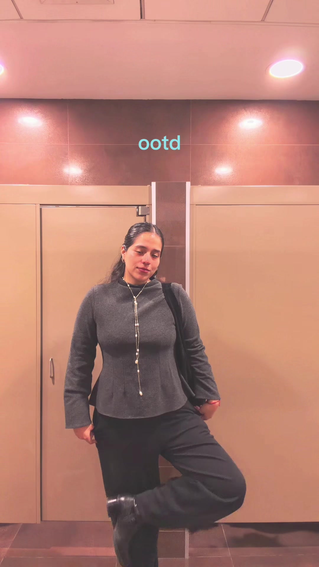 @chavaavlogs