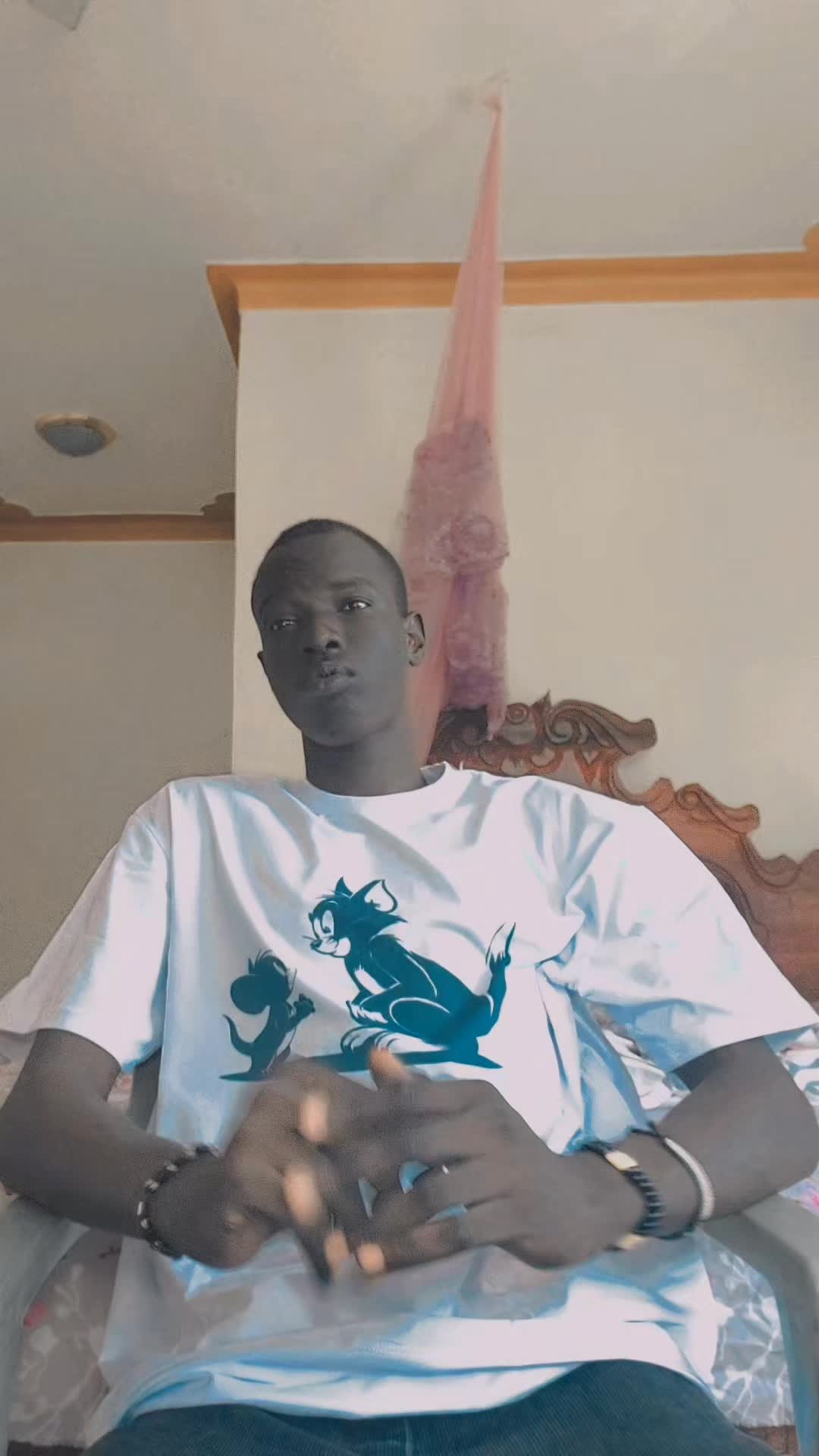 @Aneiyoo🦅