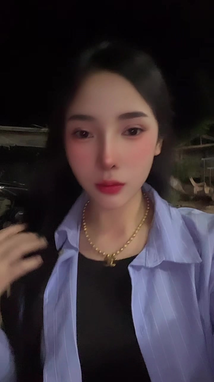 @Em hàng💎