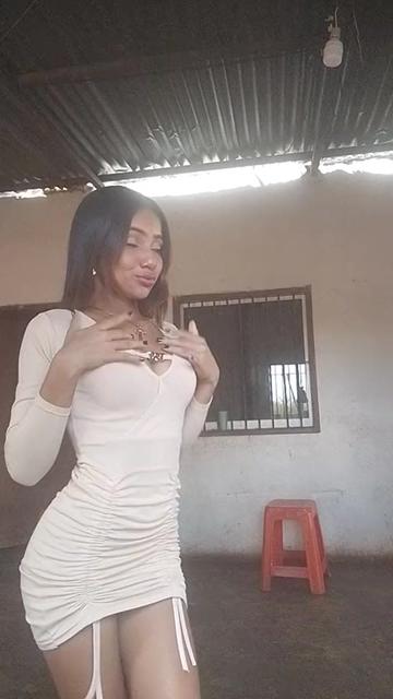 @👑La Pequeña👑