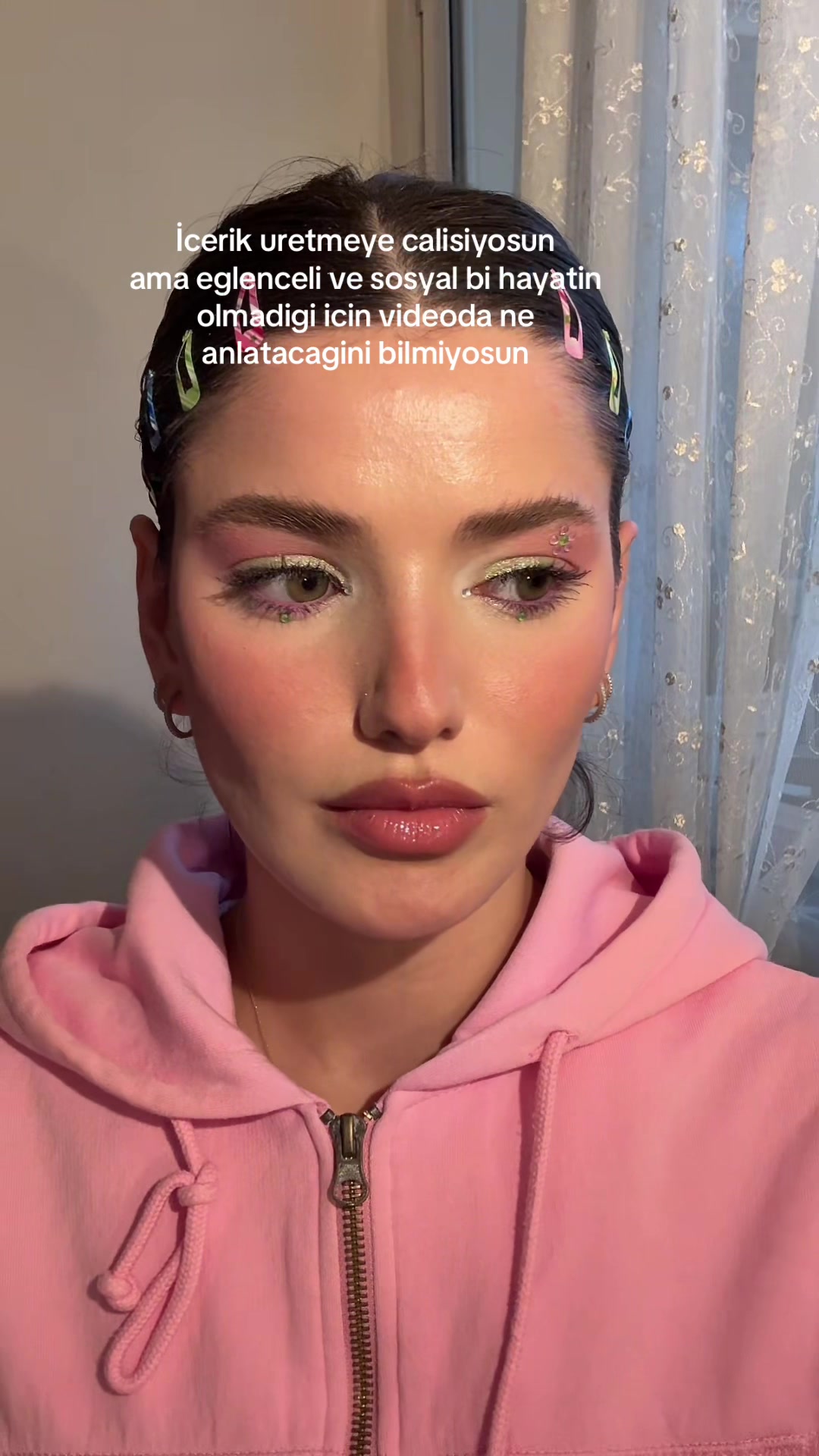 @Özge Akgül