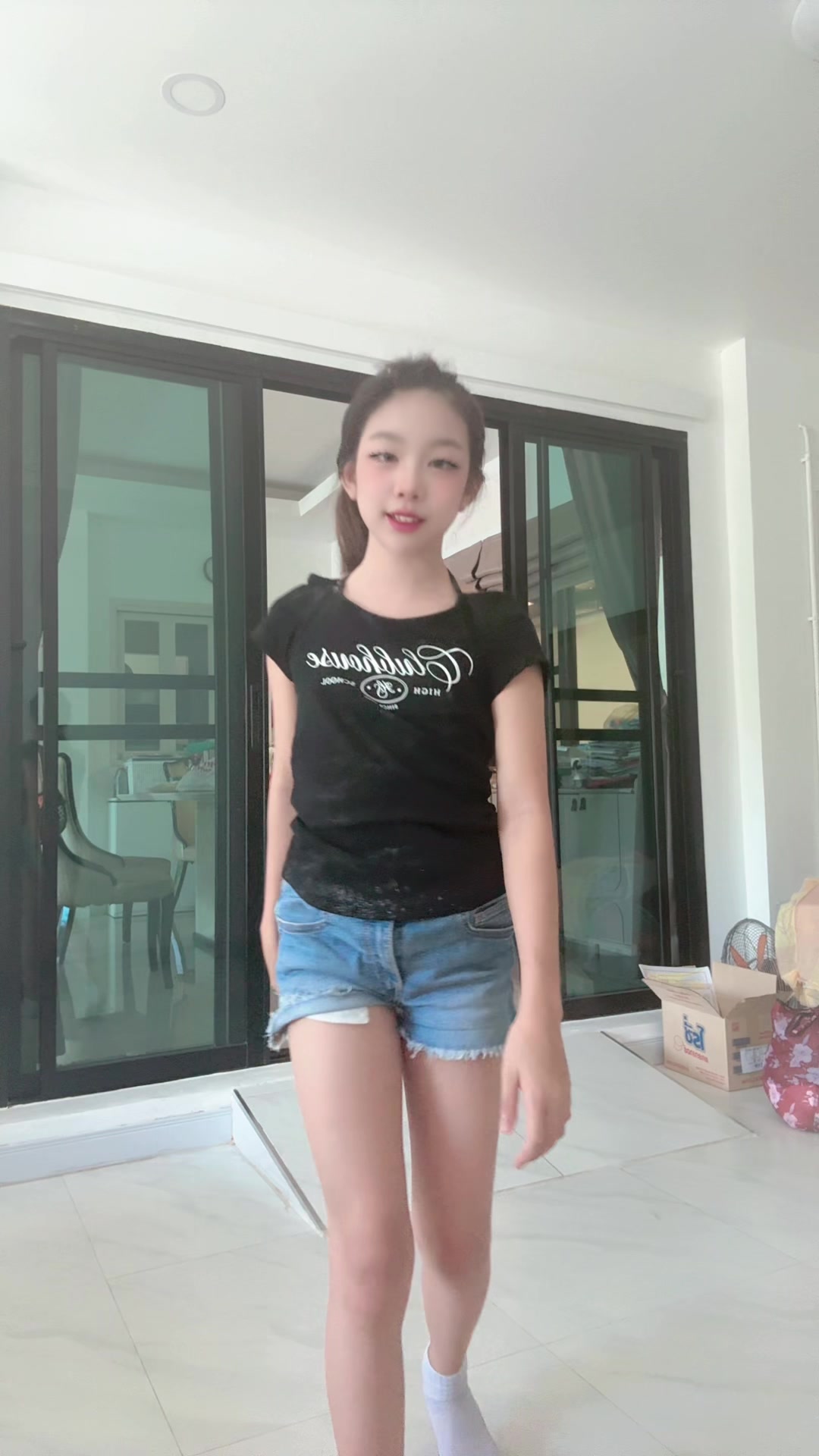 @Nina (10k)