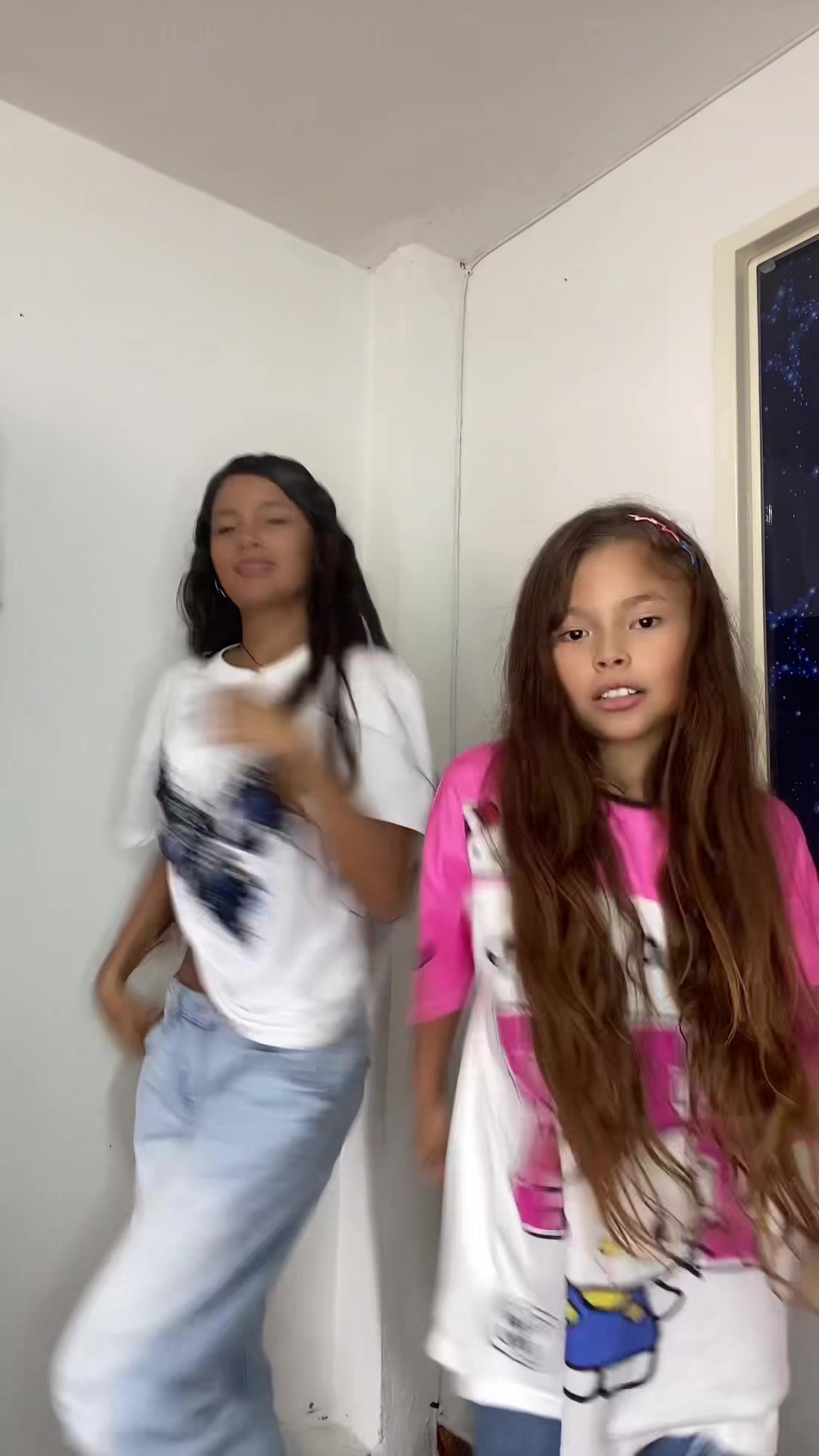 @NICOHLE Y VALENTINA
